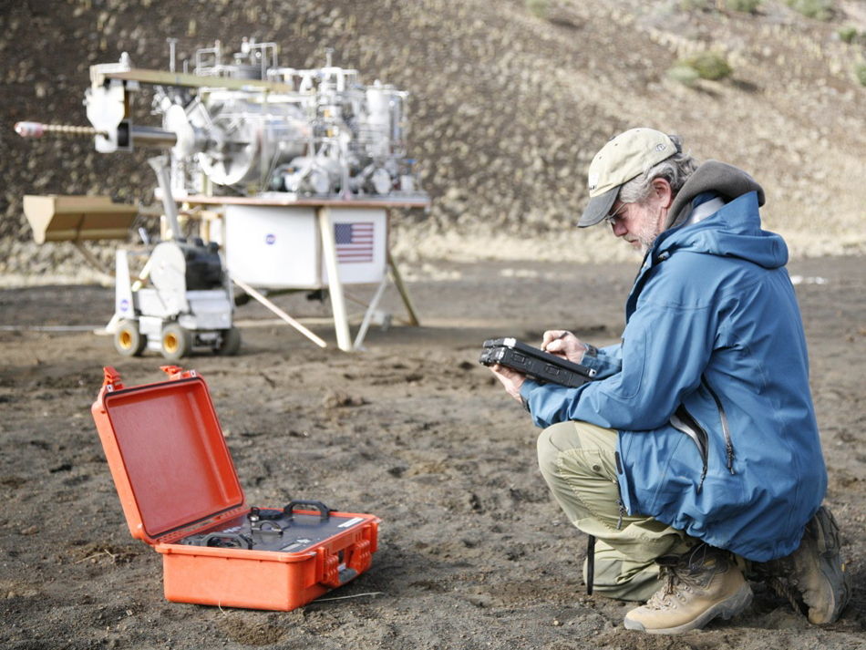 Curious About Mars Life: Q&A With Curiosity Rover Scientist